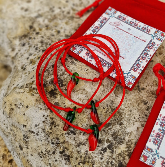 Комплект гривни с червен конец талисман амулет против уроки