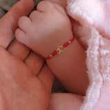 Две Гривни Червен Конец Златни Сърца 14К Подаръци за Мама и Бебе или Дете