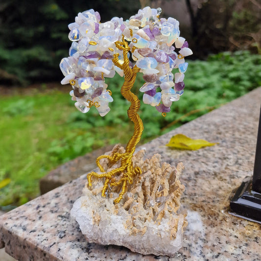 Дръвче с естествени камъни розов кварц, дръвчета с полускъпоценни естествени камъни, дървото на дома и късмета, дърво на любовта и семейството, дървото на живота, дръвчета с камъни, дръвче с кристали, подарък уникат, уникални подаръци за човек който си има всичко