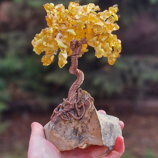 Дръвче с камъни, дръвчета със естествени камъни, дървото на дома, дървото на живота от естествени полускъпоценни камъни цитрин. Уникален Подарък за рожден ден и юбилей. Дръвче с камъни