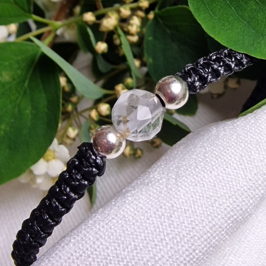 Гривни със скъпоценни камъни топаз, бижута с топаз, топаз цена