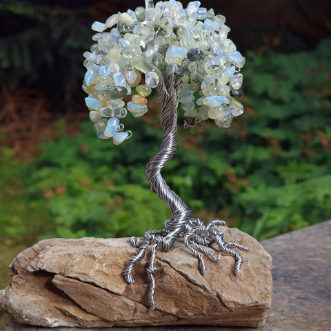 Дървото на Живота от Естествени Полускъпоценни Камъни Уникален Подарък