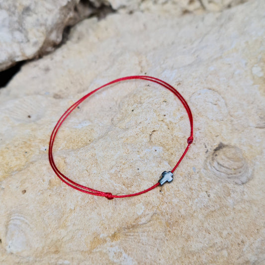 Гривни с червен конец и кръстче, гривна червен конец и кръстче, бебешки гривни с червен конец