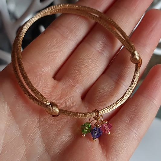 Чакра Гривна с Луксозен Конец от Сатен и Коприна и Кристали