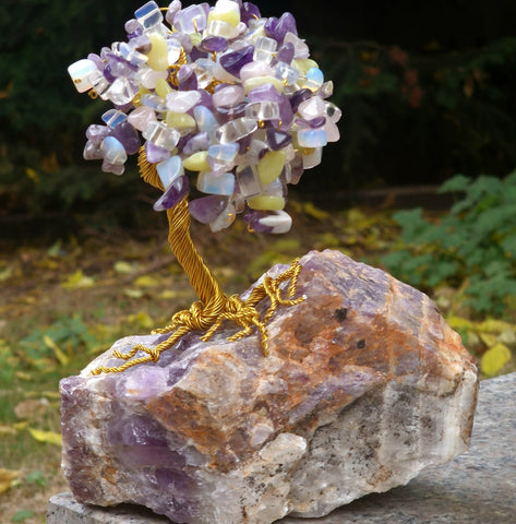 Длъвчета с камъни, сървото на живота от естествени камъни аметист, дръвче с аметист, подарък за човек, който си има всичко, уникални подаръци, дърво на живота с камъни