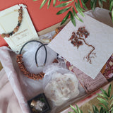 Кутии с изненади и подаръци, подарък за жена за юбилей, подарък за жена за рожден ден