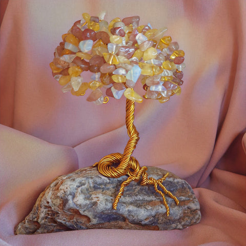 Дръвче с Камъни Розов Кварц и Цитрин Дървото на Живота от Естествени Камъни Уникален Подарък