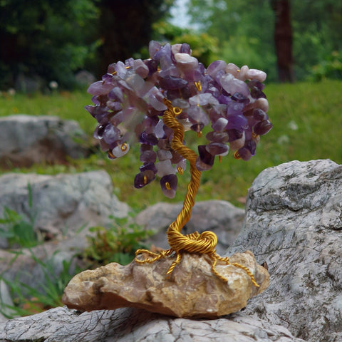 Дръвче с Камъни Аметист Дървото на Живота от Естествени Камъни Уникален Подарък