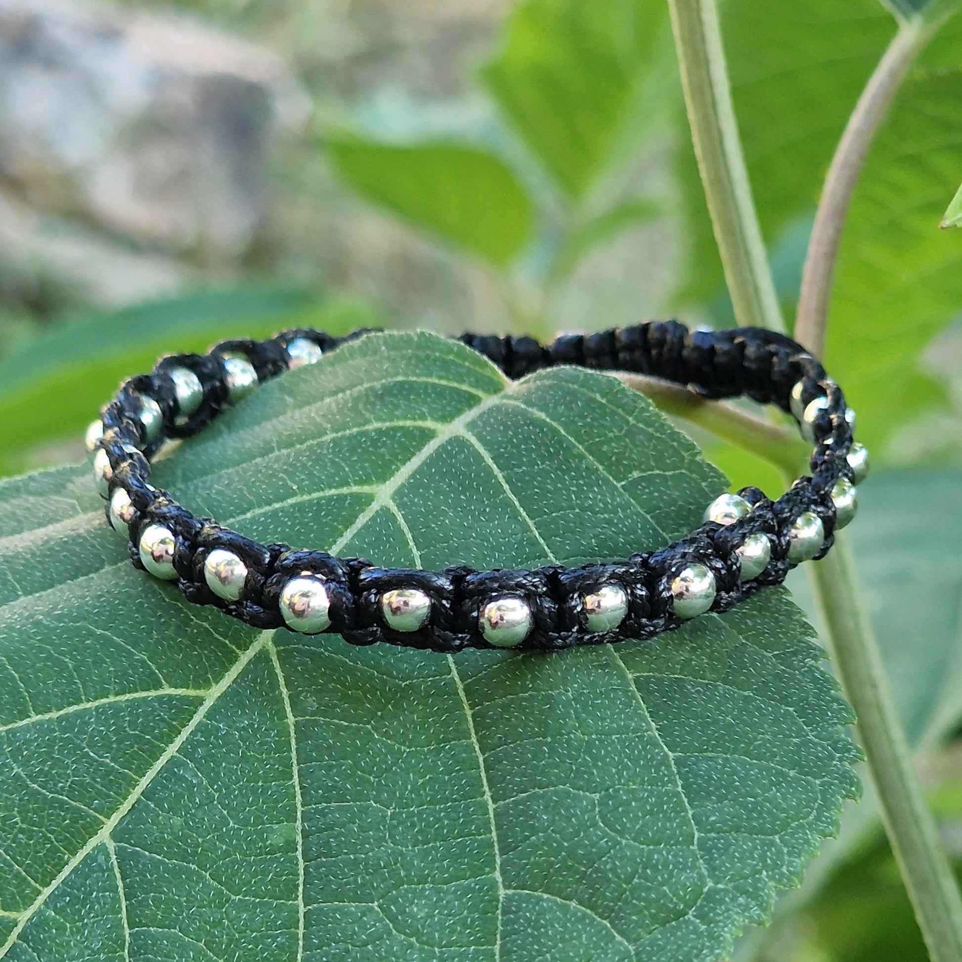 Черен Конец сребро, гривни с черен конец, сребърни гривни с черен конец, дамска гривна с черен конец и сребро, мъжка гривна с черен конец и сребро 