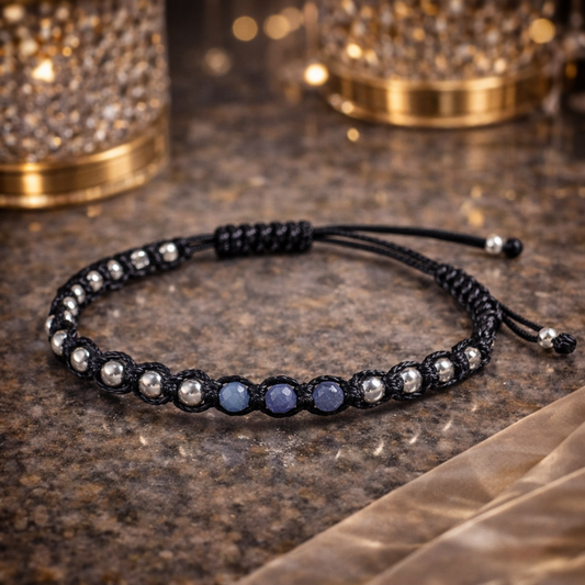 Луксозна сребърна гривна с черен конец и скъпоценни камъни Танзанит